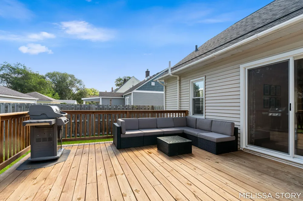 1011 Beechwood Street NE Grand Rapids, MI 49505