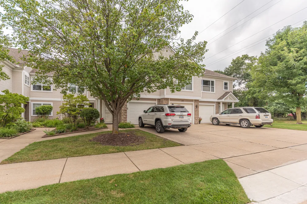 628 Riverstone Lane Chelsea, MI 48118