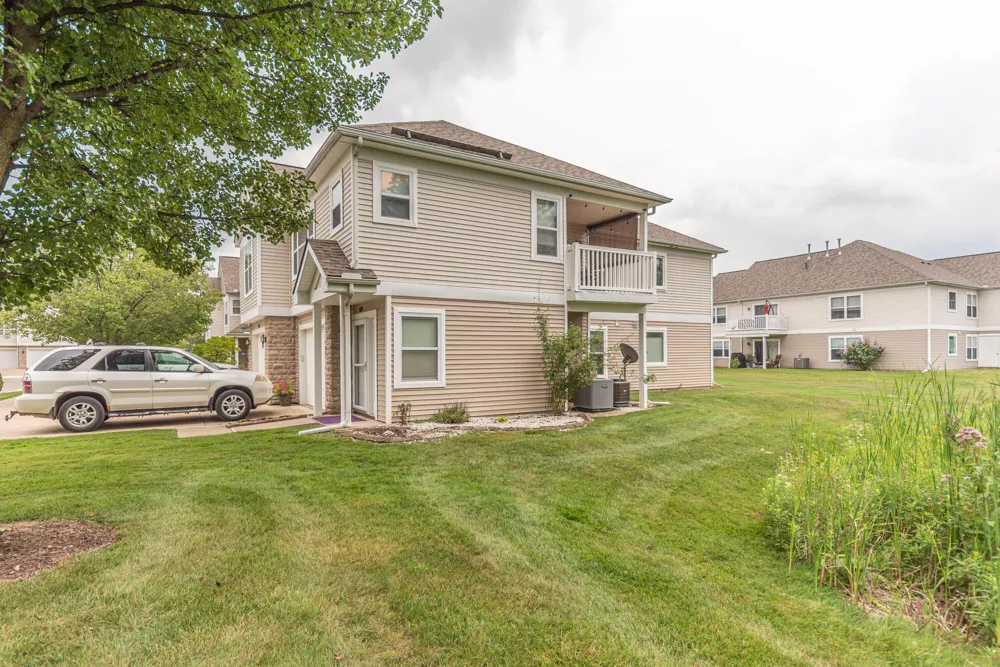 628 Riverstone Lane Chelsea, MI 48118