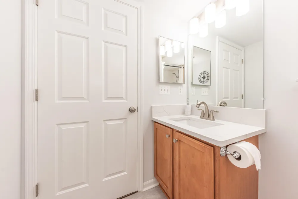 628 Riverstone Lane Chelsea, MI 48118