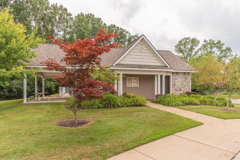628 Riverstone Lane Chelsea, MI 48118