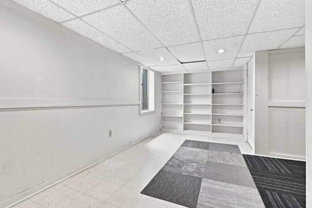 5141 Buckingham Place Drive Troy, MI 48098
