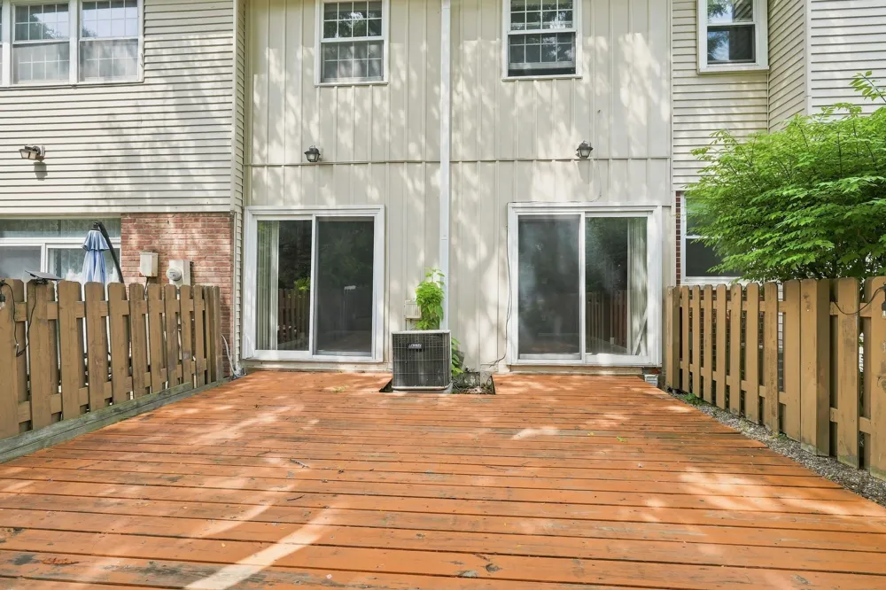 5141 Buckingham Place Drive Troy, MI 48098