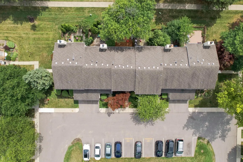 5141 Buckingham Place Drive Troy, MI 48098