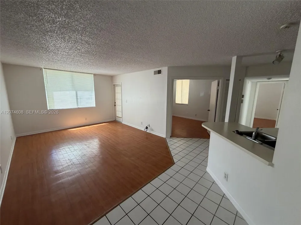 4015 W Mcnab Rd #D209 Pompano Beach, FL 33069