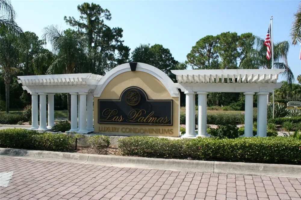 5691 BENTGRASS DRIVE #15-102 Sarasota, FL 34235