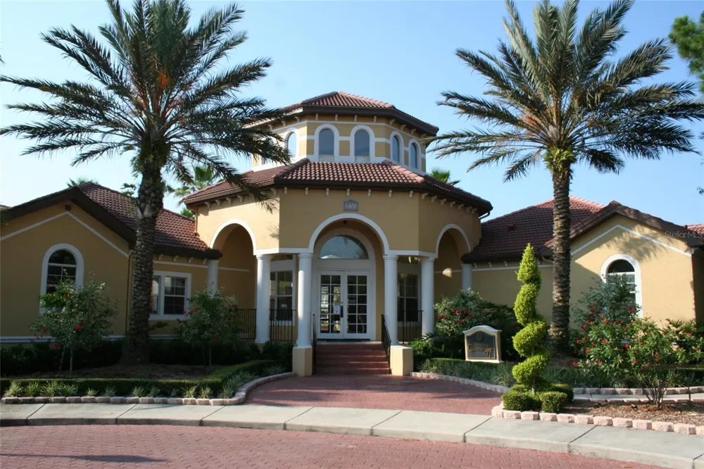 5691 BENTGRASS DRIVE #15-102 Sarasota, FL 34235