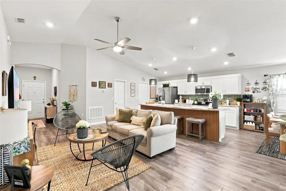 475 MONTICELLI DRIVE Haines City, FL 33844