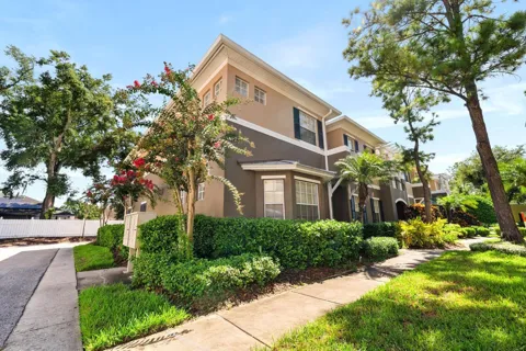 7435 ARLINGTON GROVE CIRCLE