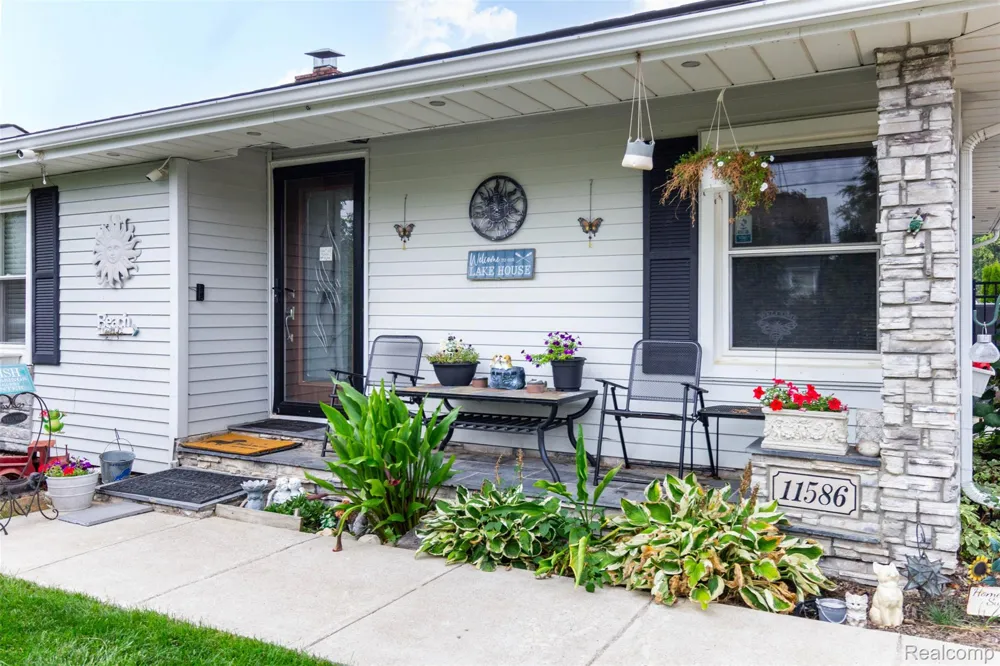 11586 Norway Drive Hartland Township, MI 48353