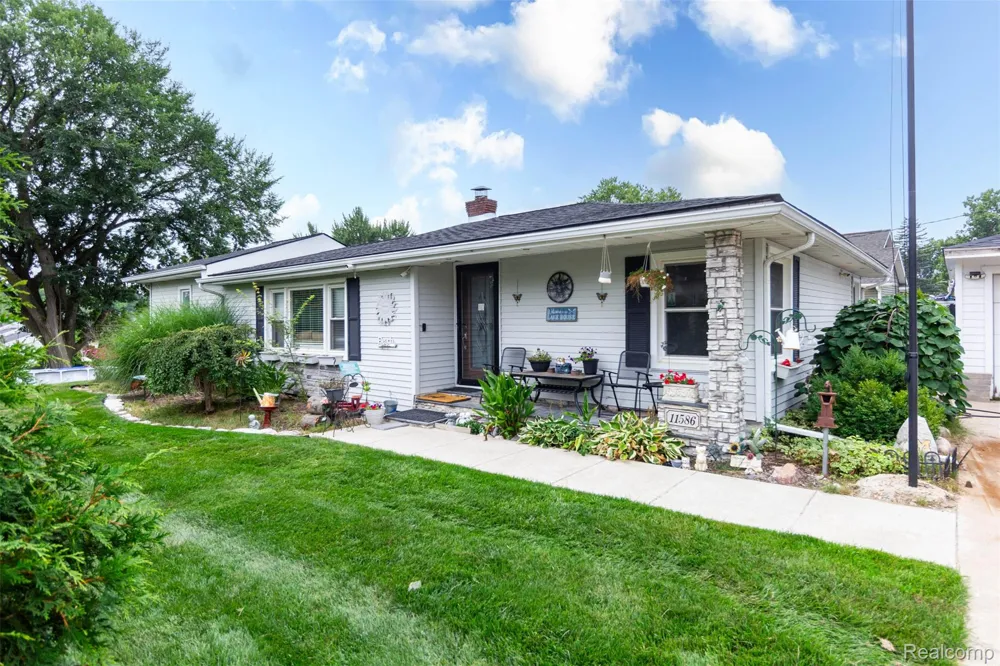 11586 Norway Drive Hartland Township, MI 48353