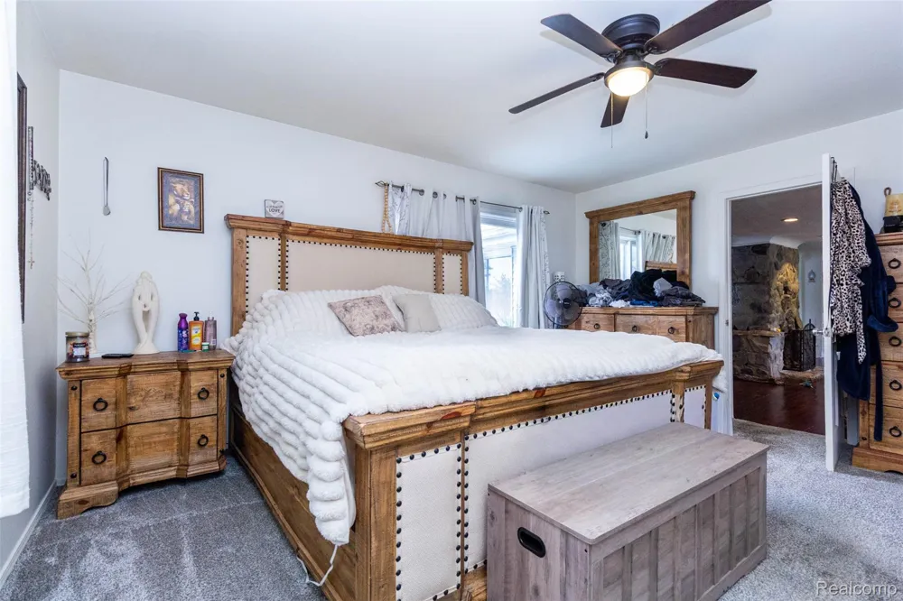 11586 Norway Drive Hartland Township, MI 48353