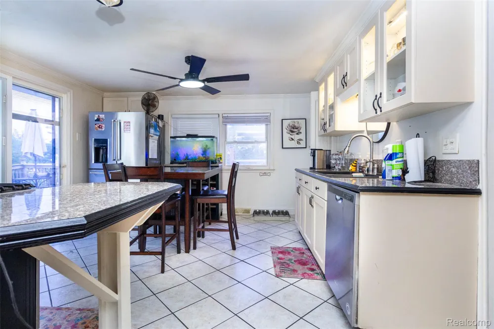 11586 Norway Drive Hartland Township, MI 48353