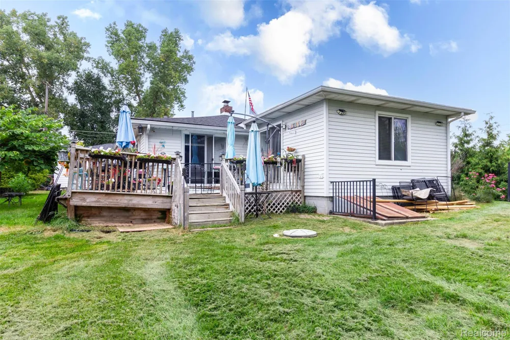11586 Norway Drive Hartland Township, MI 48353