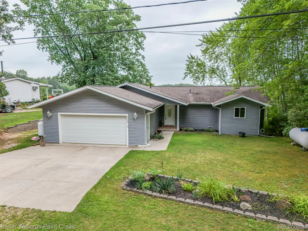 5889 Raymond Drive Edwards Township, MI 48624