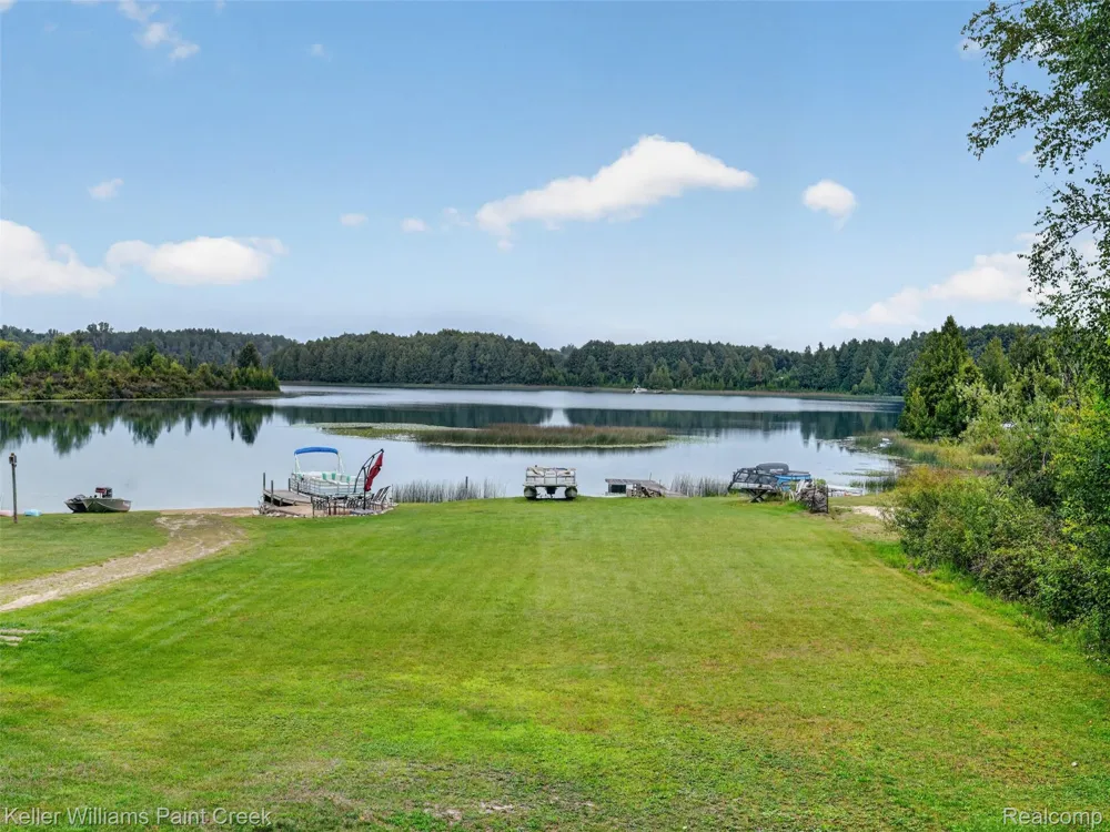 5889 Raymond Drive Edwards Township, MI 48624