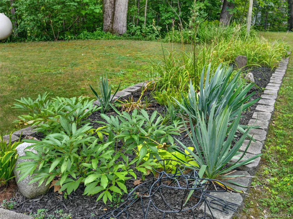 5889 Raymond Drive Edwards Township, MI 48624