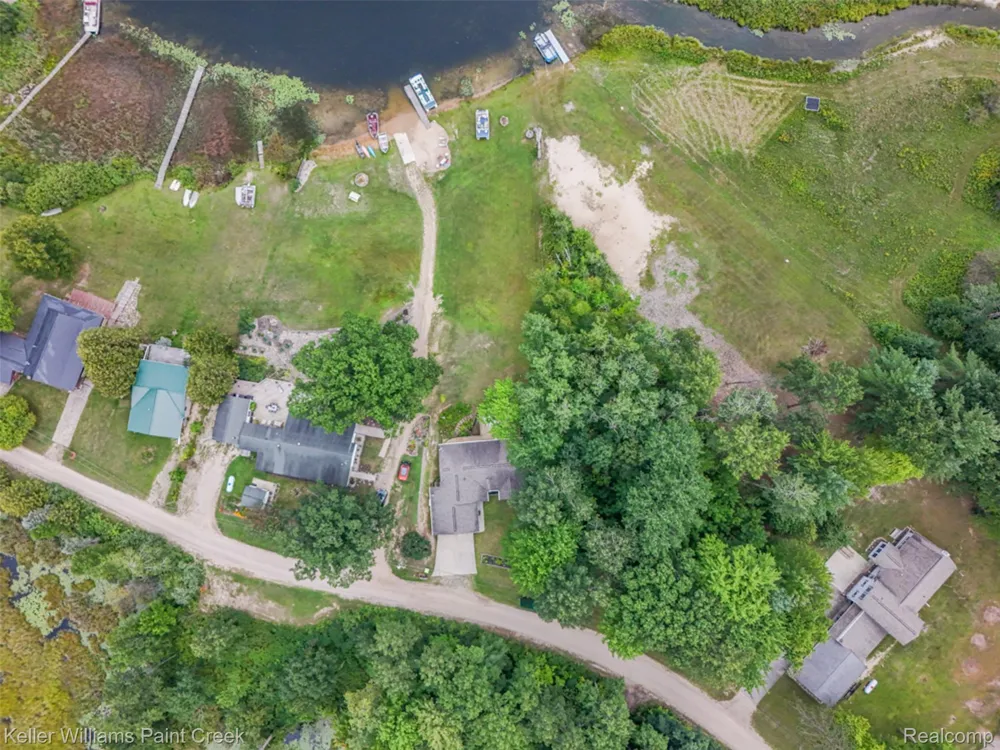 5889 Raymond Drive Edwards Township, MI 48624