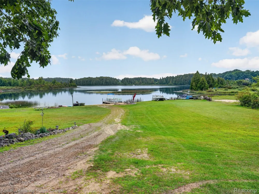 5889 Raymond Drive Edwards Township, MI 48624