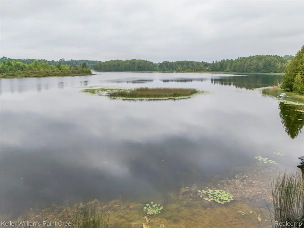 5889 Raymond Drive Edwards Township, MI 48624