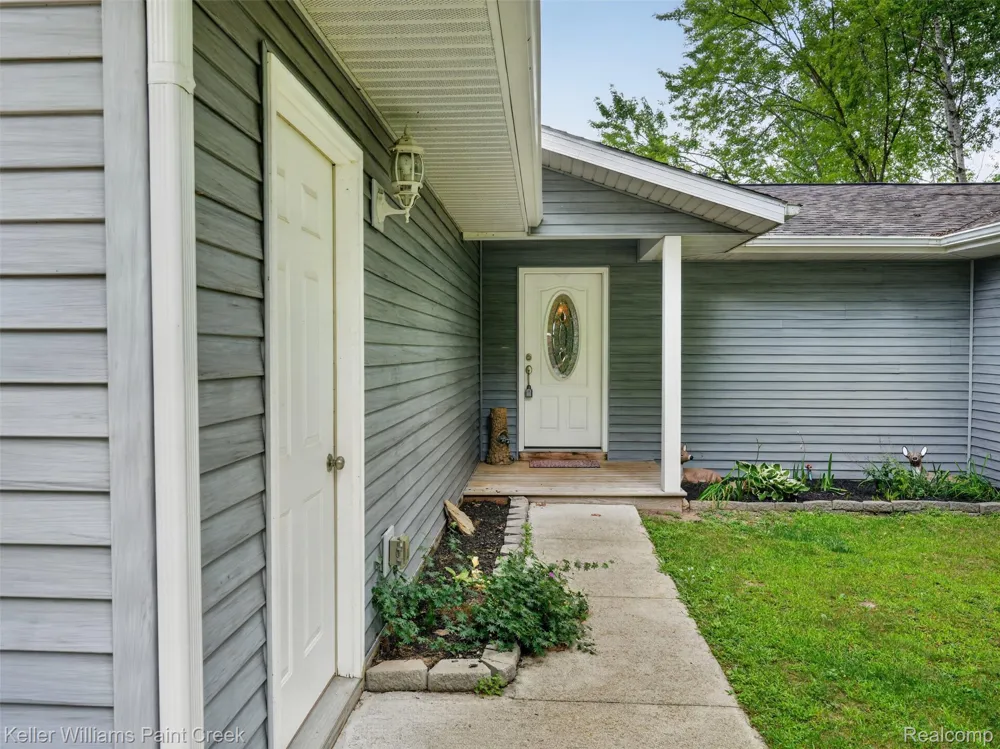 5889 Raymond Drive Edwards Township, MI 48624