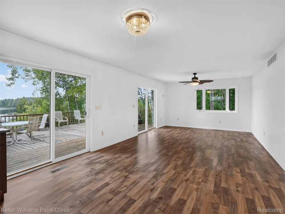 5889 Raymond Drive Edwards Township, MI 48624