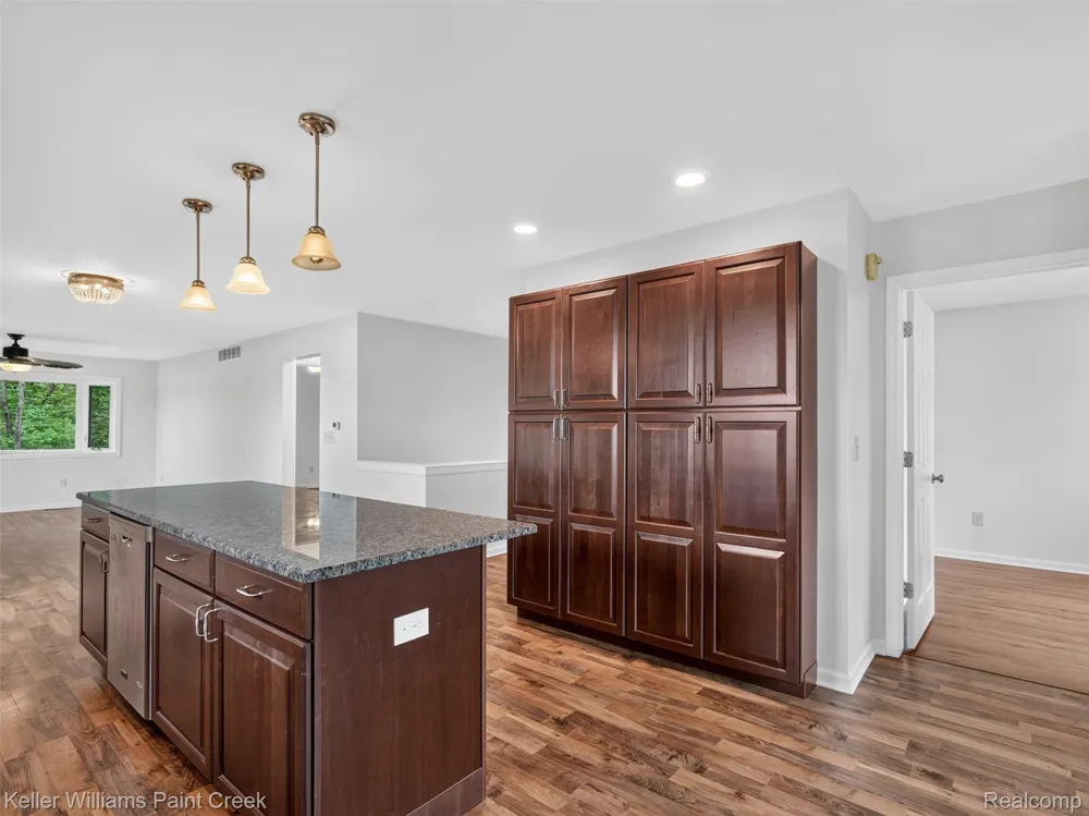 5889 Raymond Drive Edwards Township, MI 48624