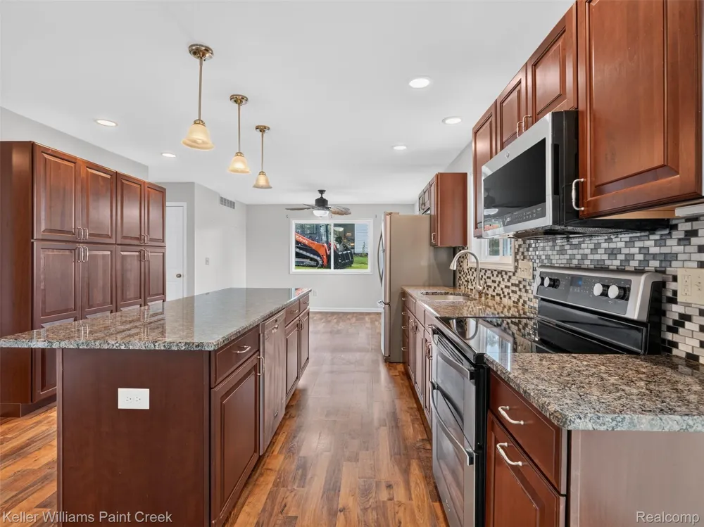 5889 Raymond Drive Edwards Township, MI 48624