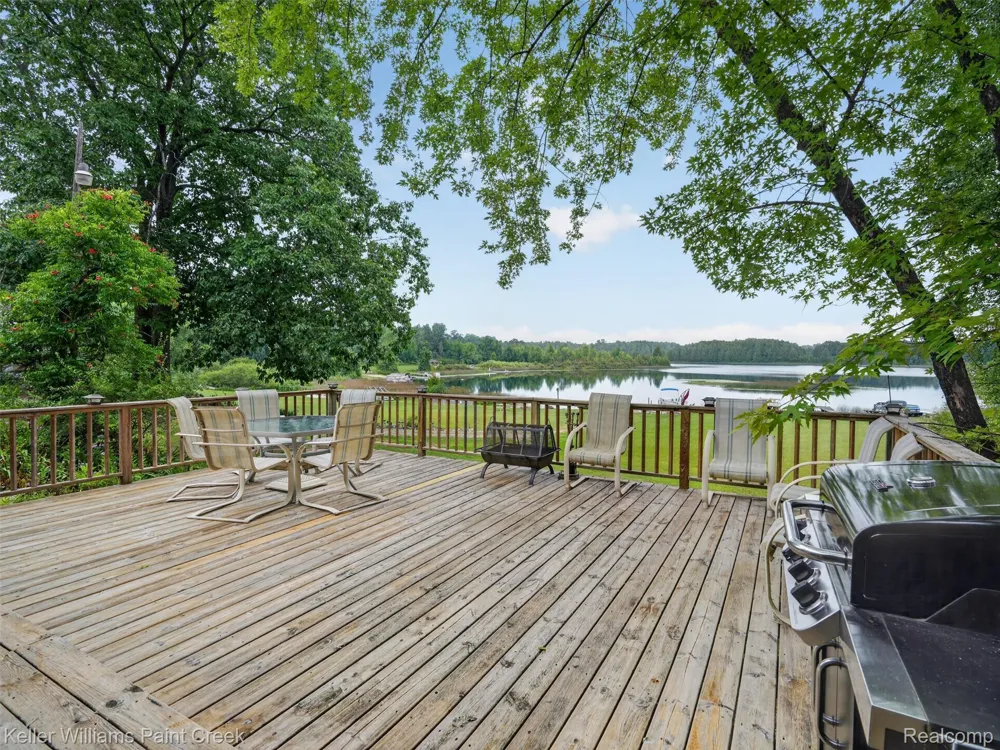5889 Raymond Drive Edwards Township, MI 48624