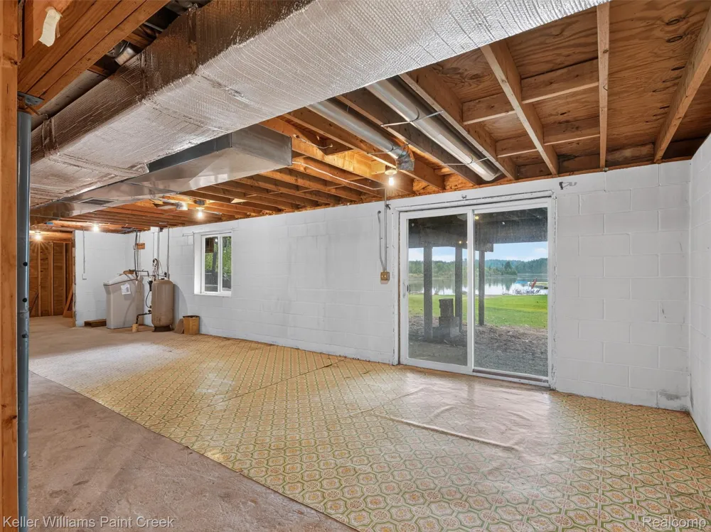 5889 Raymond Drive Edwards Township, MI 48624