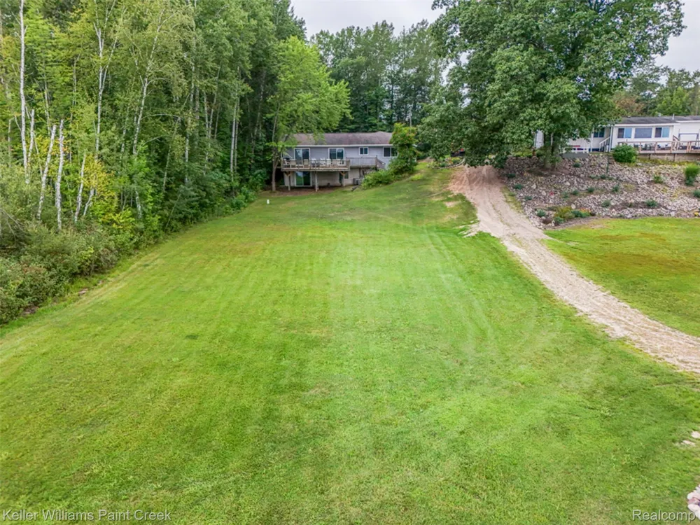 5889 Raymond Drive Edwards Township, MI 48624
