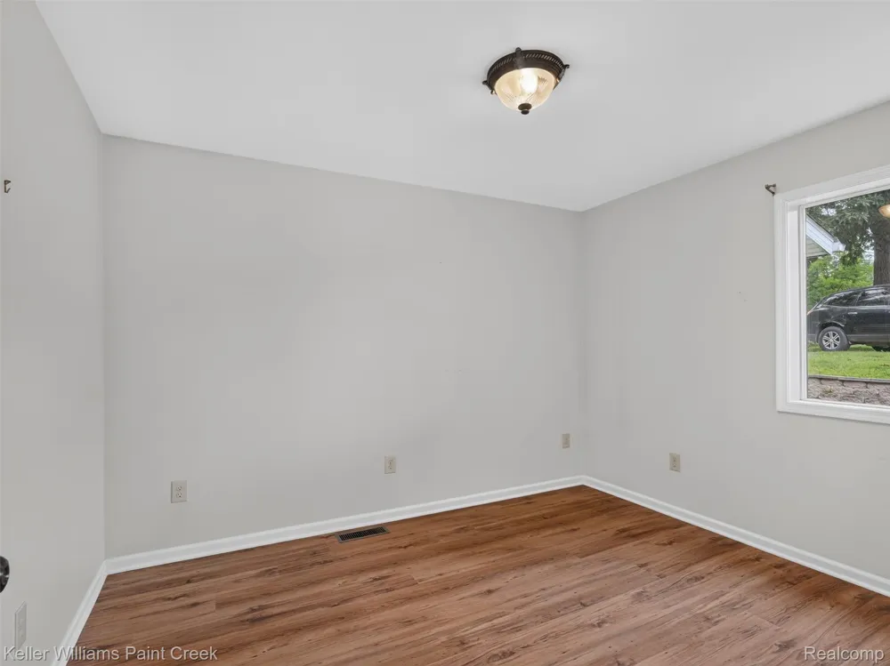5889 Raymond Drive Edwards Township, MI 48624