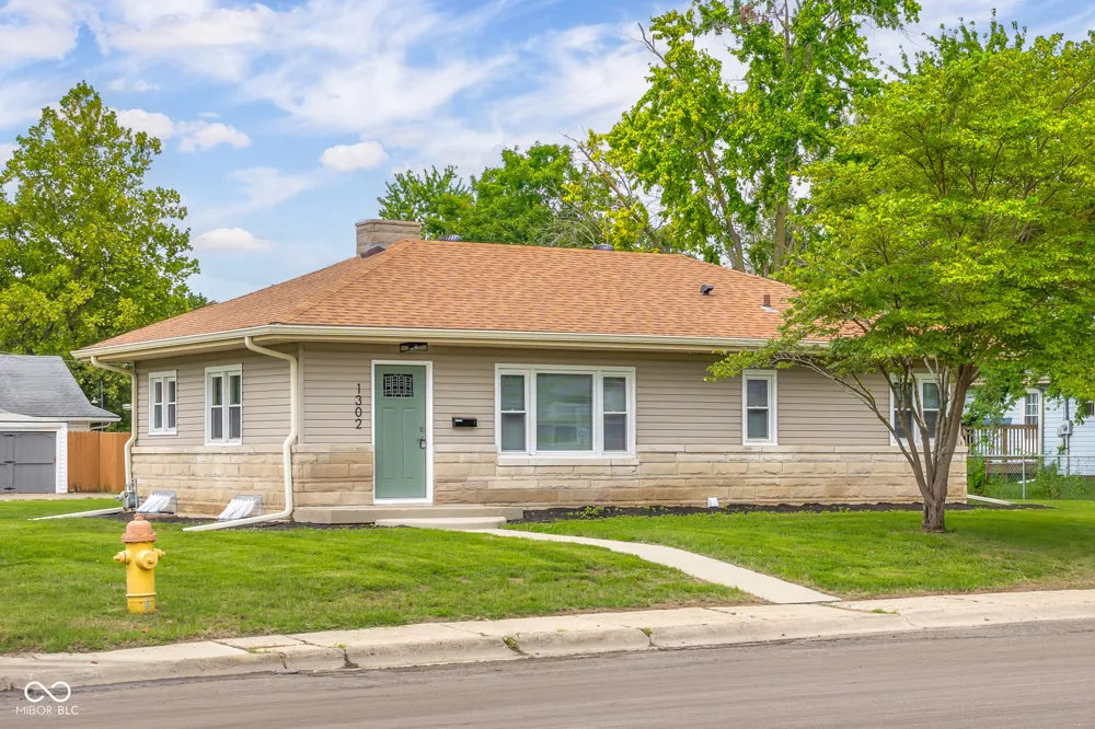 1302 Pennsylvania Street Columbus, IN 47201