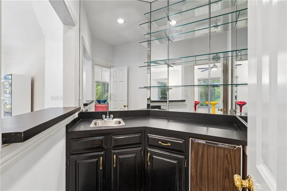 210 Wessex Court Sandy Springs, GA 30328