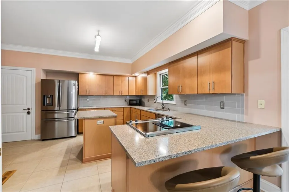 210 Wessex Court Sandy Springs, GA 30328