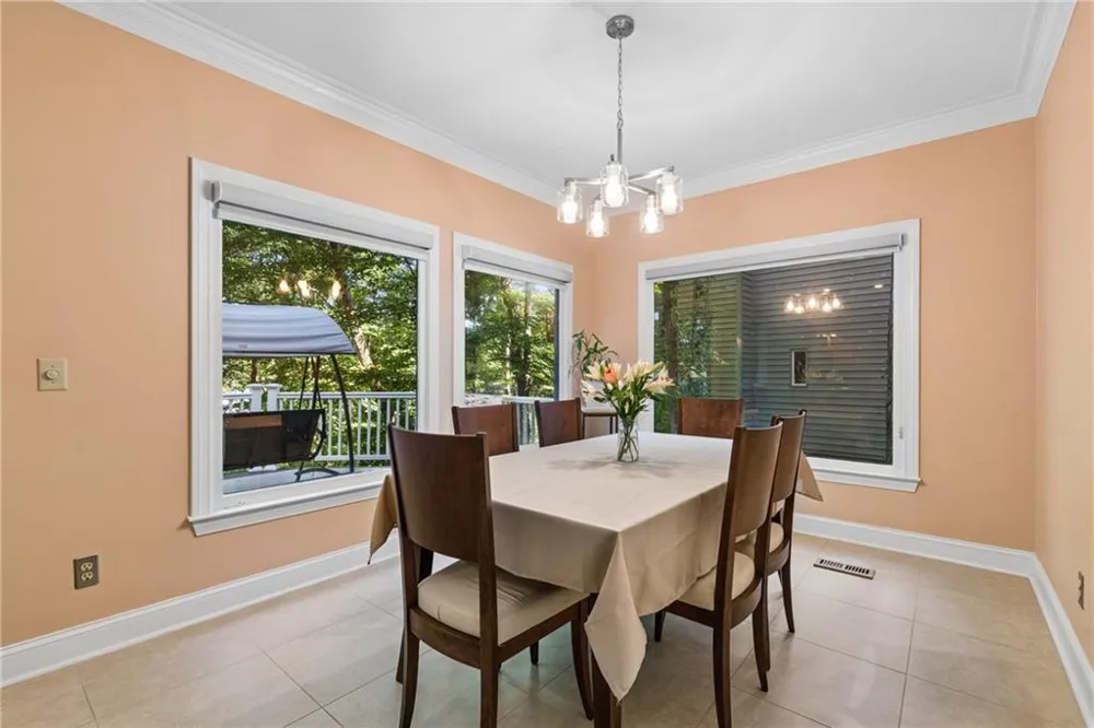 210 Wessex Court Sandy Springs, GA 30328