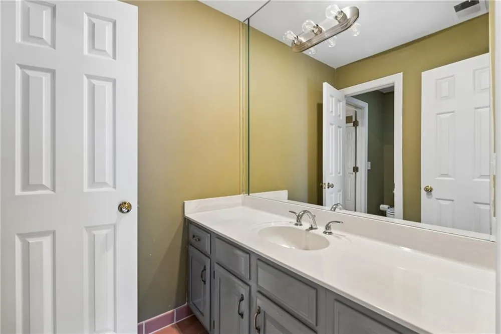 210 Wessex Court Sandy Springs, GA 30328