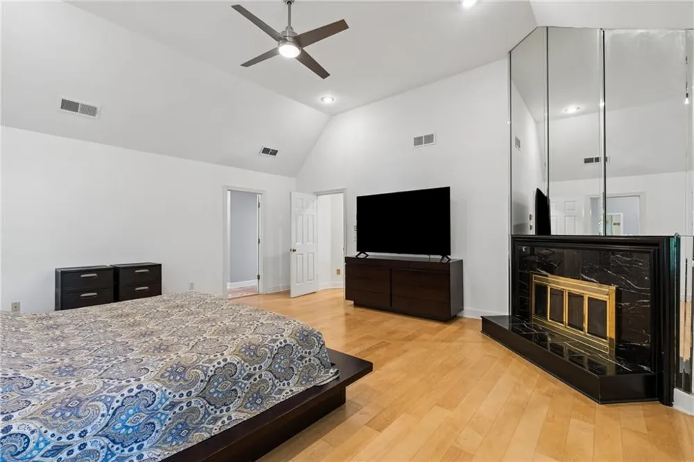 210 Wessex Court Sandy Springs, GA 30328