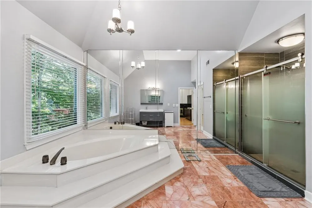 210 Wessex Court Sandy Springs, GA 30328