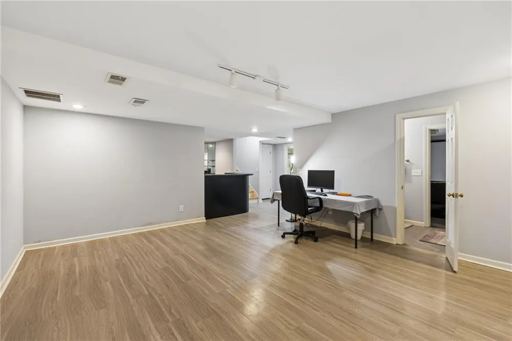 210 Wessex Court Sandy Springs, GA 30328