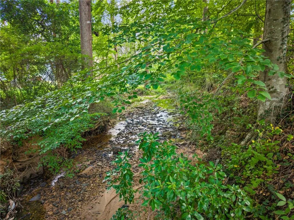 210 Wessex Court Sandy Springs, GA 30328