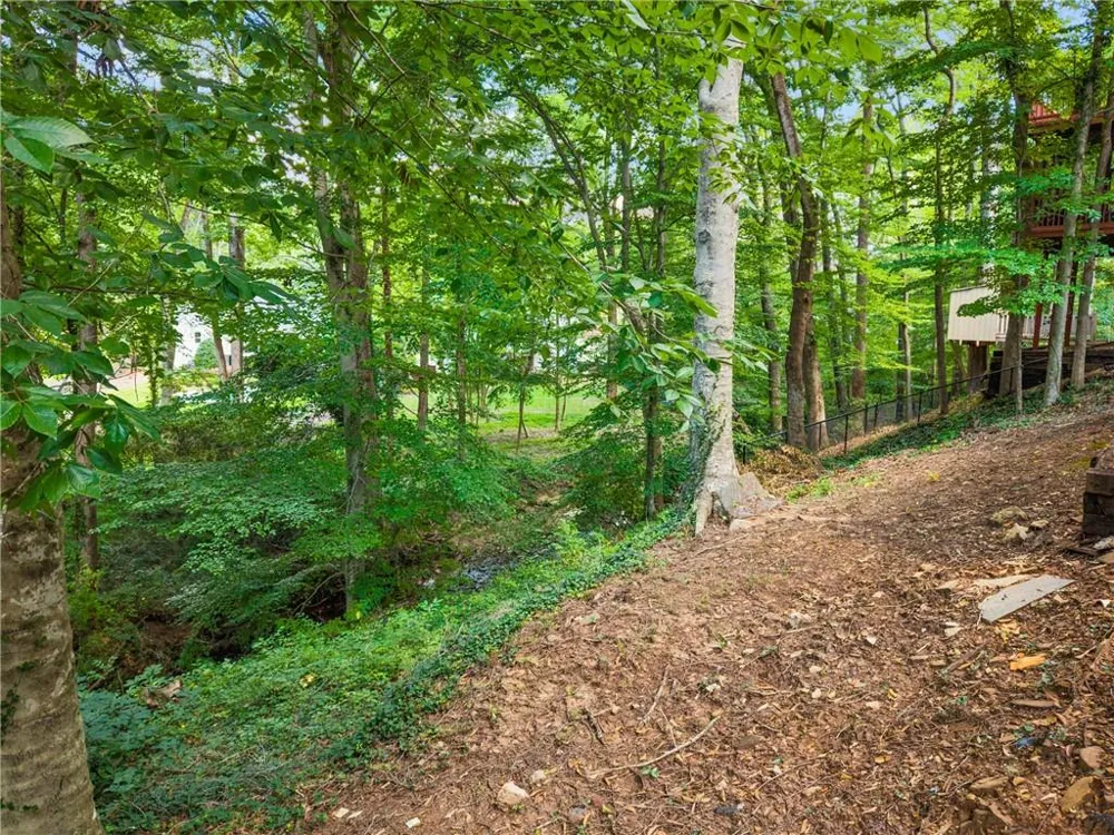 210 Wessex Court Sandy Springs, GA 30328