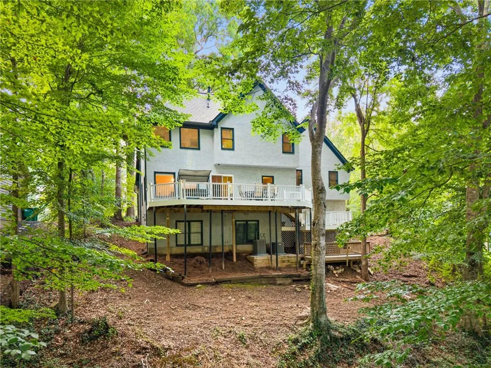 210 Wessex Court Sandy Springs, GA 30328