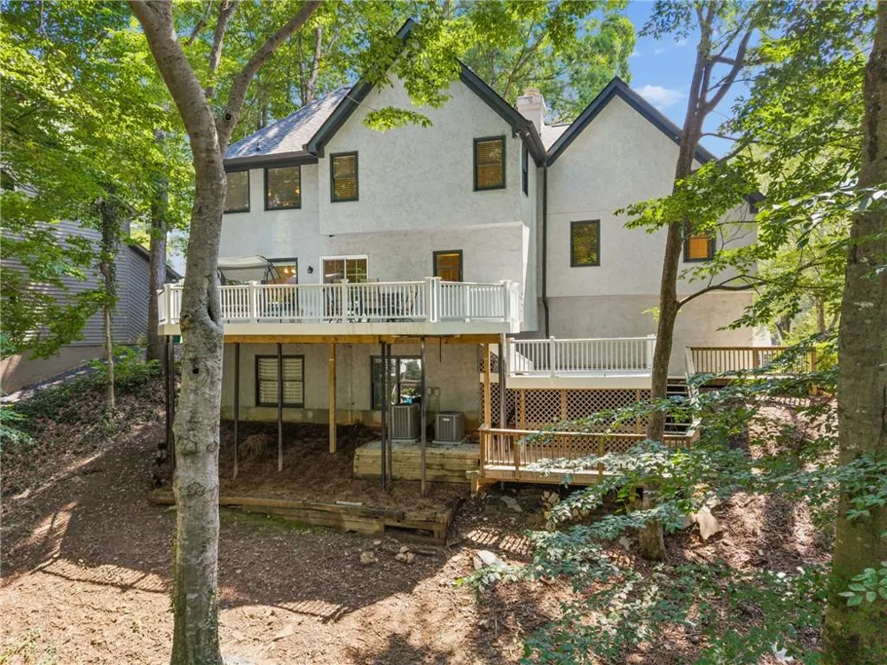 210 Wessex Court Sandy Springs, GA 30328