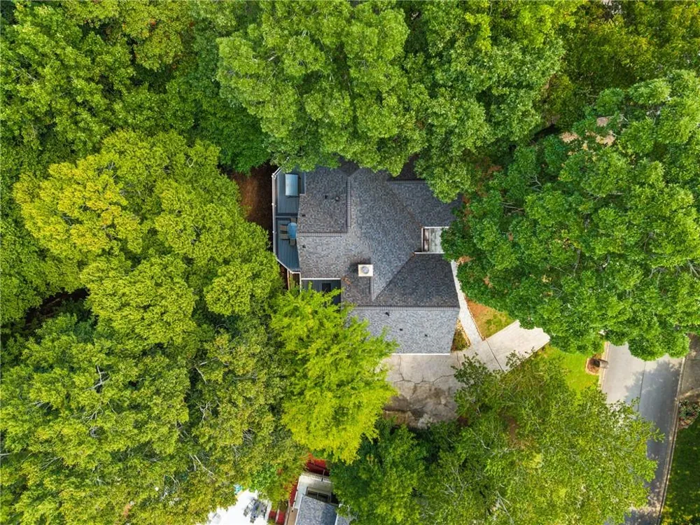 210 Wessex Court Sandy Springs, GA 30328