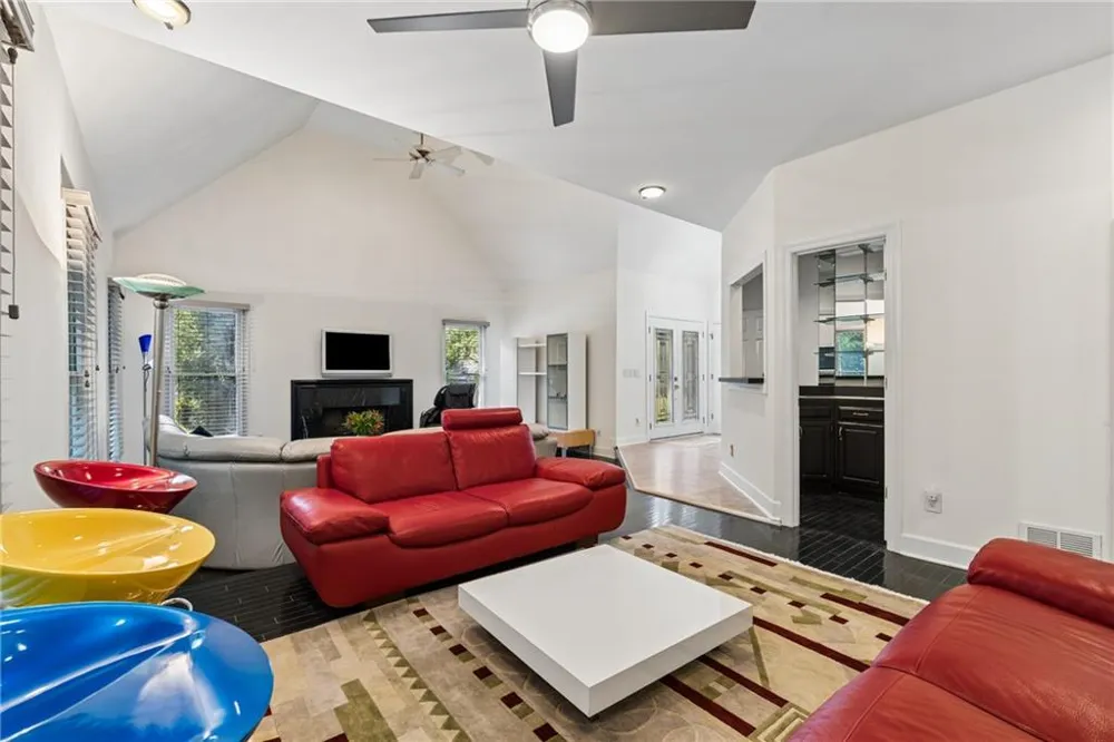 210 Wessex Court Sandy Springs, GA 30328