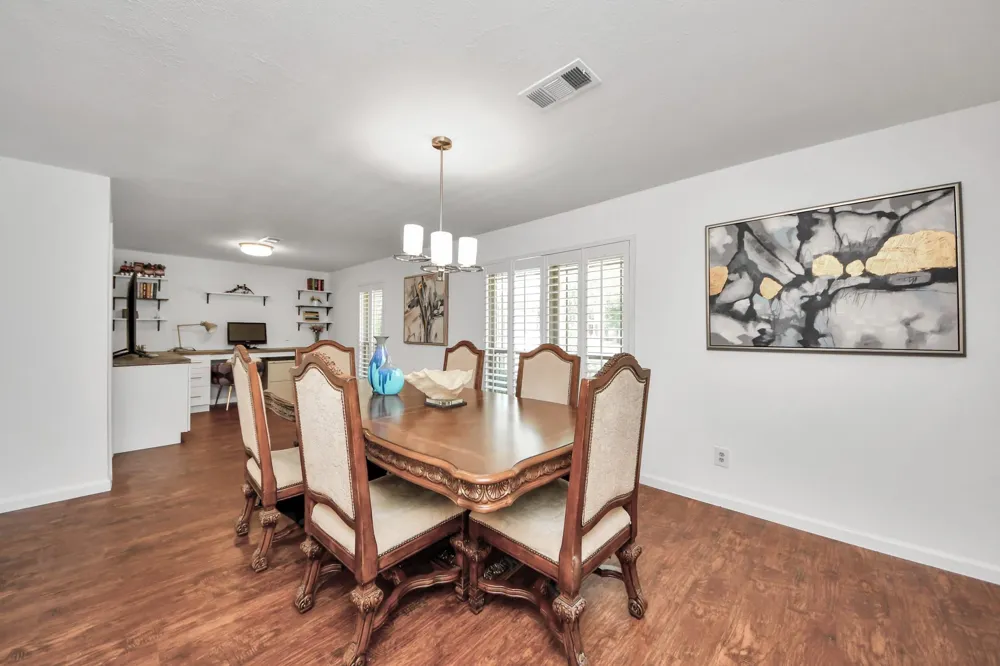 5823 Mcknight Street Houston, TX 77035