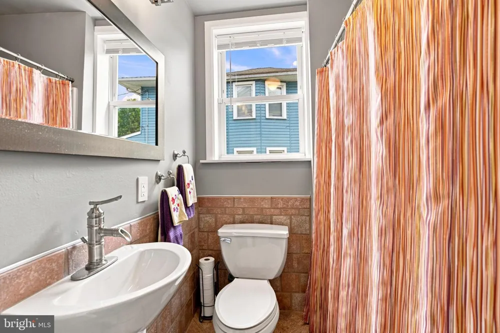 558 MOHAWK AVENUE Norwood, PA 19074