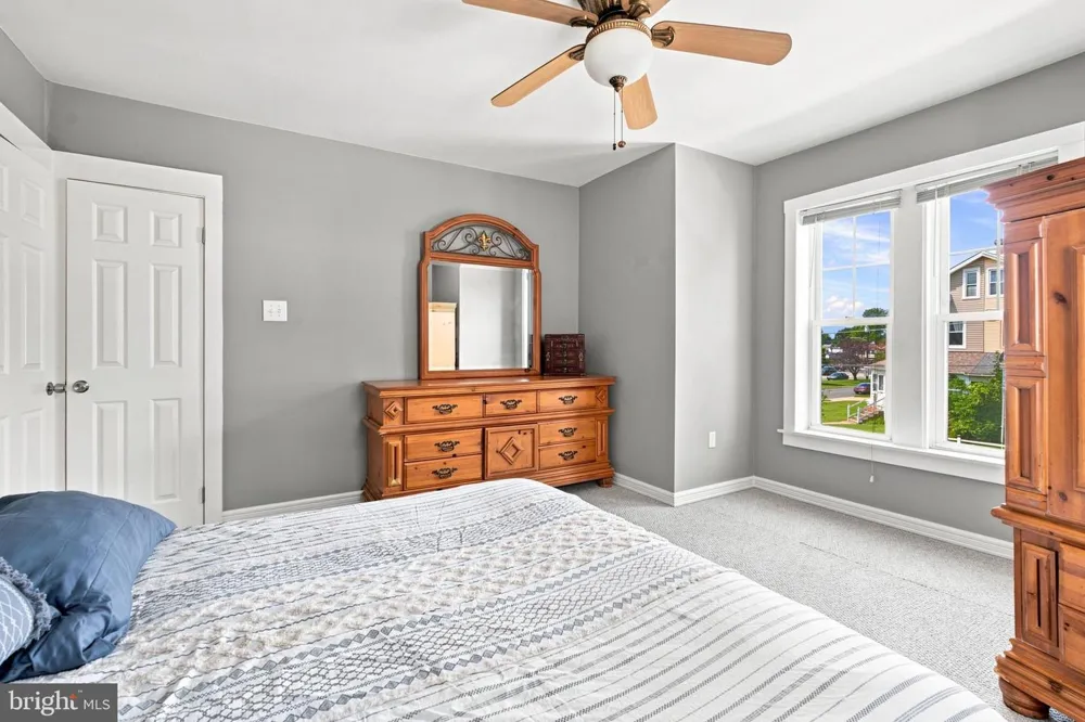 558 MOHAWK AVENUE Norwood, PA 19074