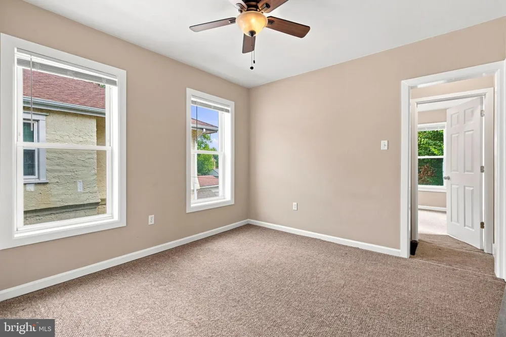 558 MOHAWK AVENUE Norwood, PA 19074